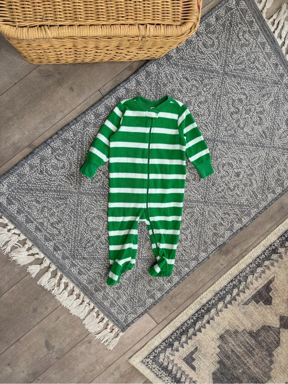 Old Navy Green and White Striped Footed One-Piece 6-12 Months Baby Boy